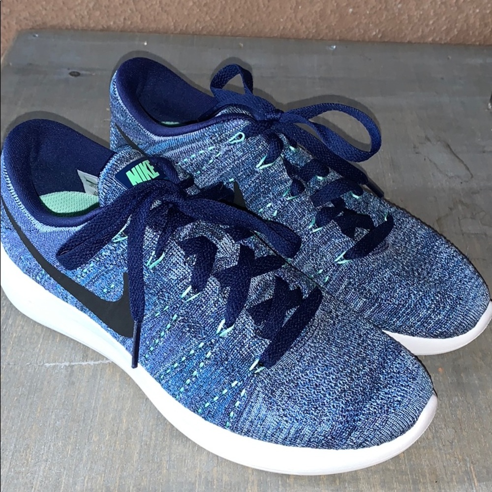 Nike Run Easy